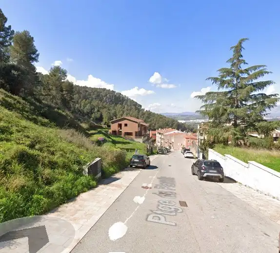 Vista exterior de Casa o chalet en venta en Castellví de Rosanes con Alarma