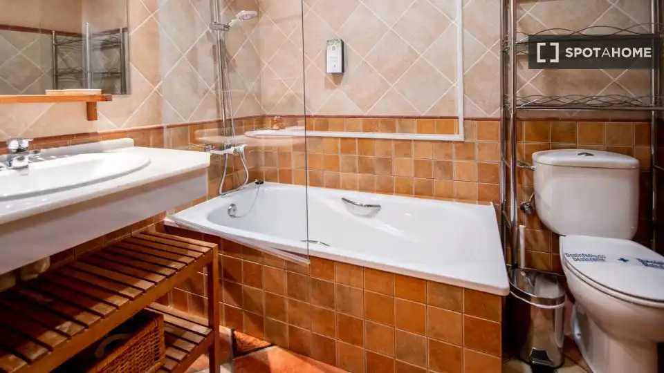 Room in El Pópulo - Santa María