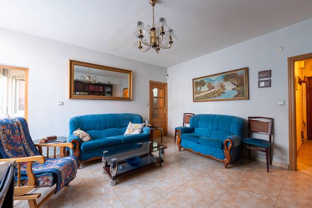 Piso en Venta en Calle de San Rufo en Los Cármenes