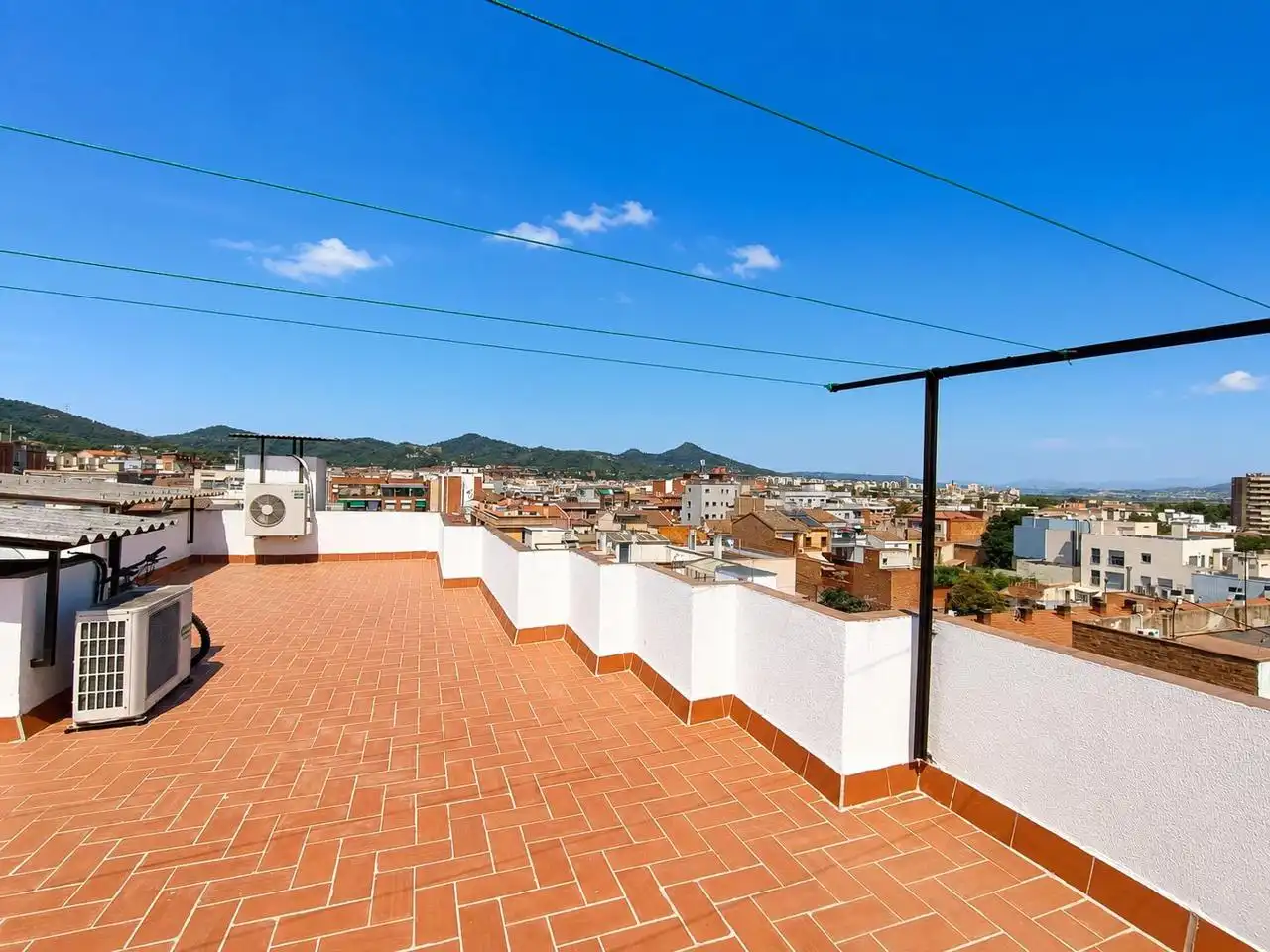 Terraza de Piso en venta en Sant Boi de Llobregat con Calefacción