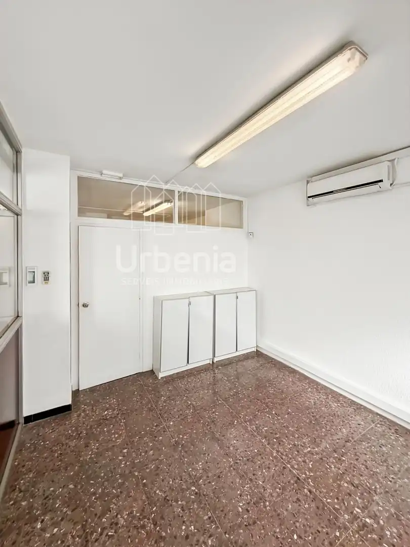 Oficina de alquiler en Badalona con Aire acondicionado