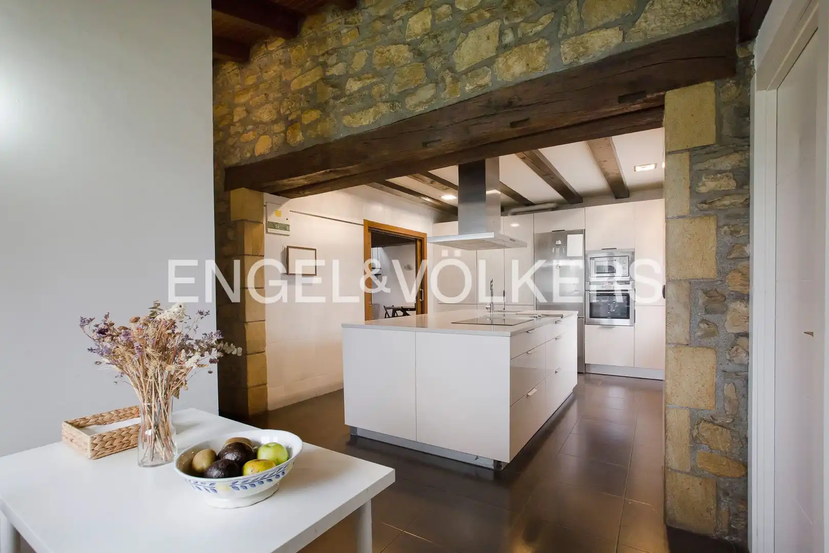 Detached homes for sale in Eguzkitza Bidea, Berango