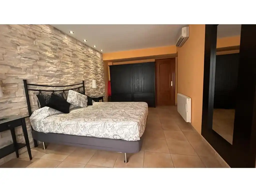 Schlafzimmer von Wohnung zum Verkauf in Tossa de Mar mit Klimaanlage, Terrasse und Schwimmbad