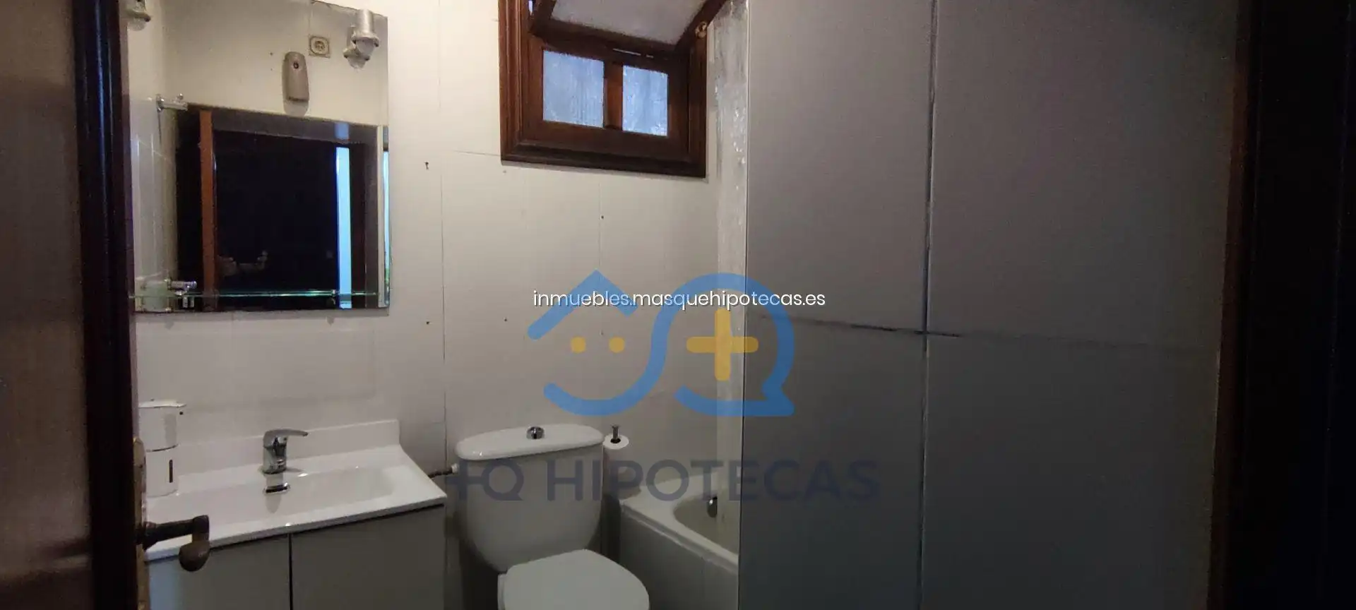 Bathroom of Houses for sale in Toledo  with Heating and Storage room