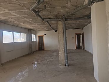 Oficina amb ascensor en venda a Avinguda de l'Alcalde Pere Molas 1