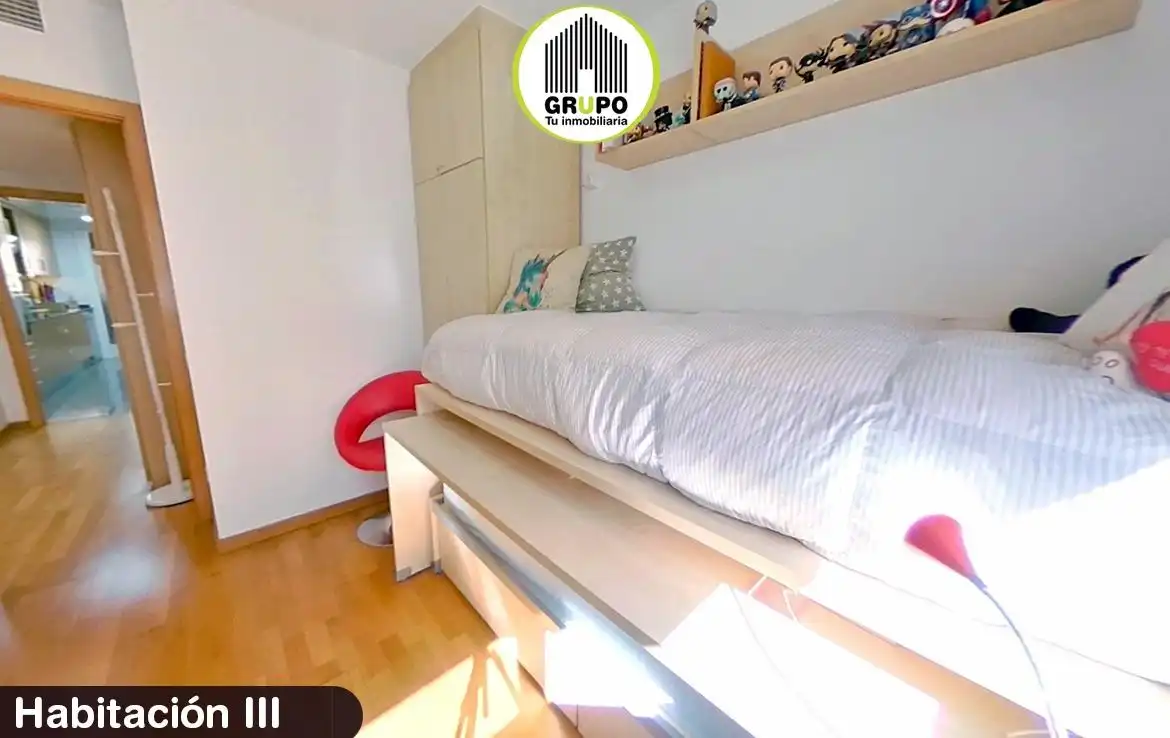 Dormitori de Pis en venda en Esplugues de Llobregat amb Aire condicionat, Calefacció i Parquet