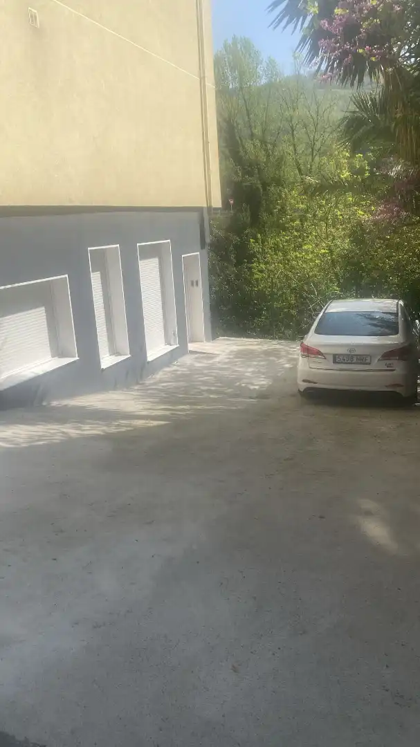 Aparcament de Pis de lloguer en Barakaldo  amb Jardí privat, Moblat i Forn