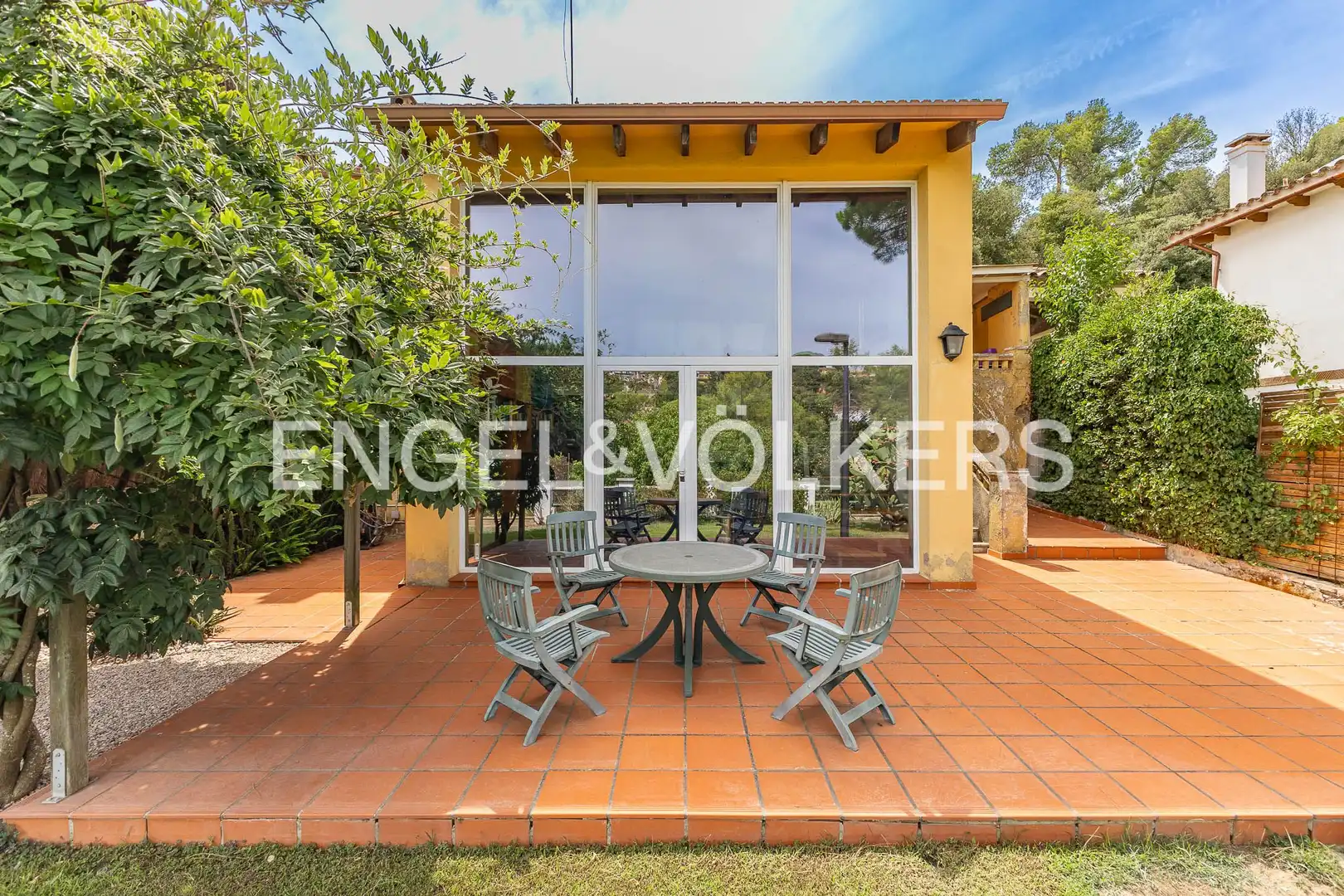 Casa amb jardí en venda a Avinguda d'Emeterio Escudero