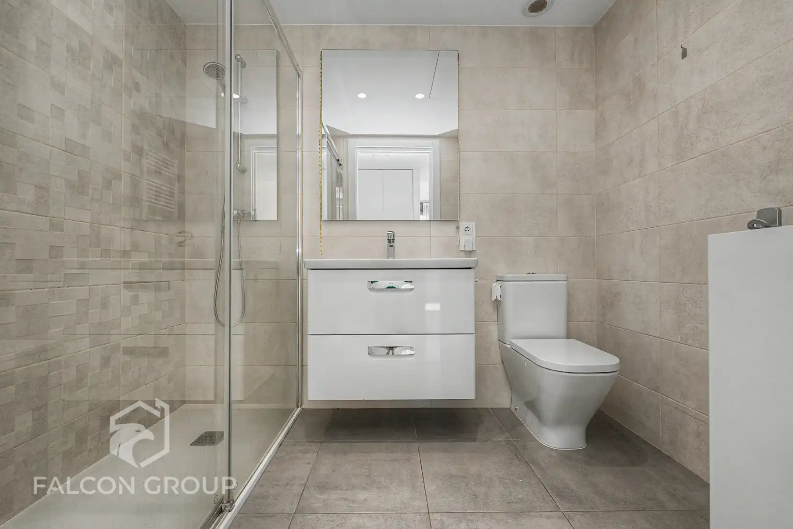 Bathroom of Flat for sale in Vilanova i la Geltrú  with Air Conditioner, Heating and Parquet flooring