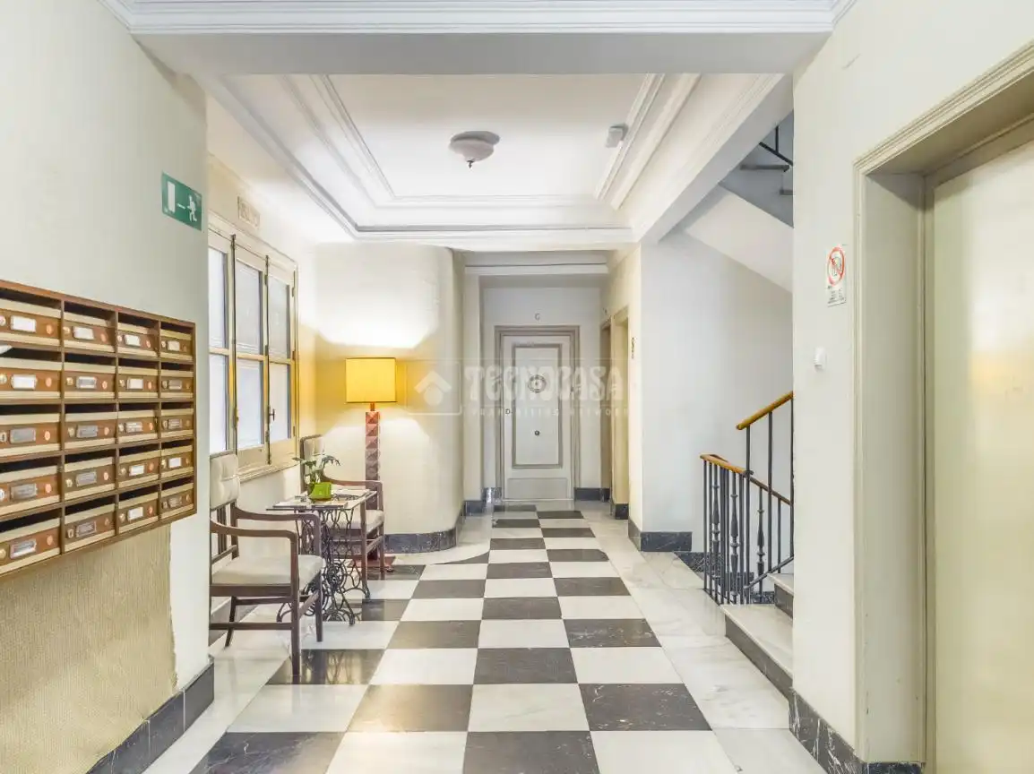 Flat for sale in Madrid  with Parquet flooring