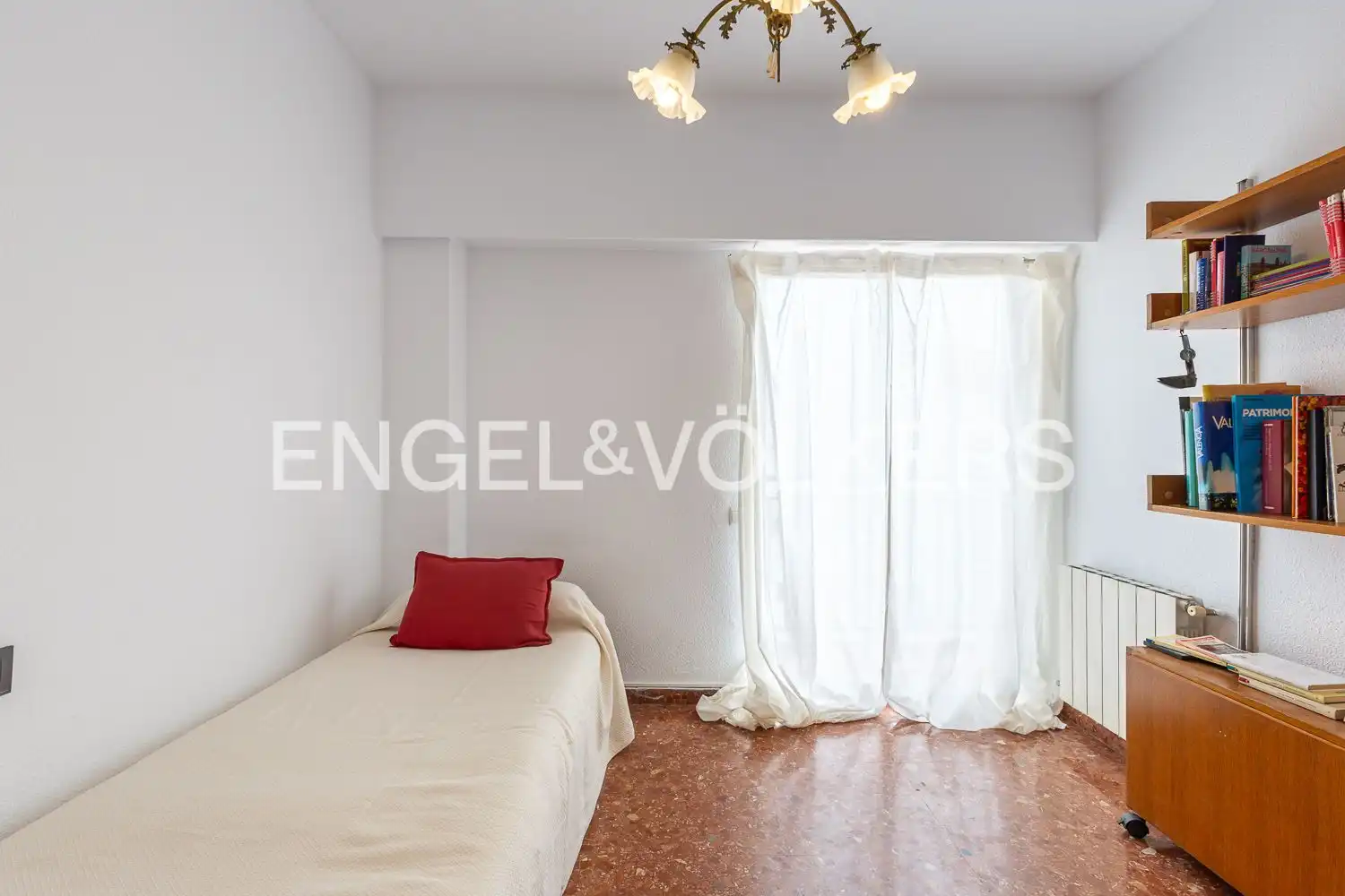 Habitación de Piso en venta en Valencia con Aire acondicionado, Calefacción y Balcón