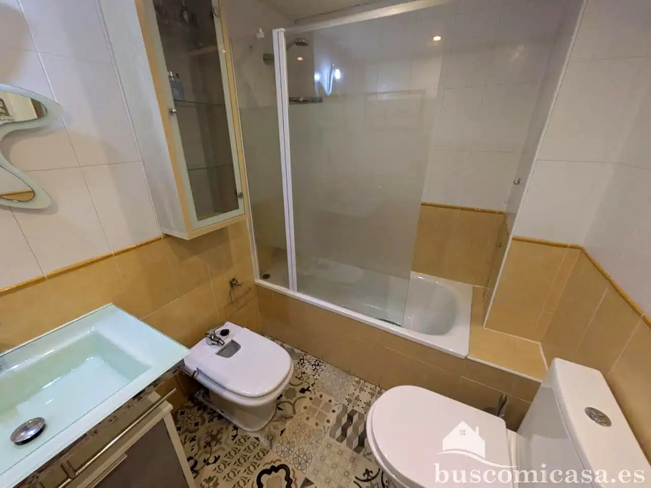 Bathroom of Flat for rent in Linares  with Air Conditioner and Furnished