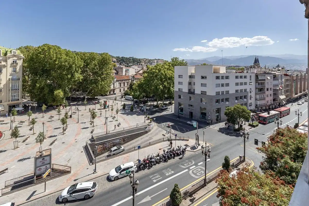 Exterior view of Flat for rent in Granada  with Air Conditioner, Heating and Terrace