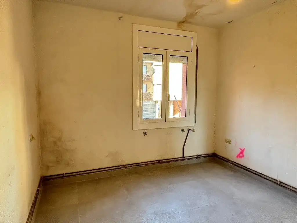 Bedroom of Flat for sale in Sant Joan Les Fonts  with Heating, Storage room and Balcony