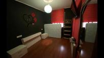 Bedroom of Flat for sale in Golmés  with Heating