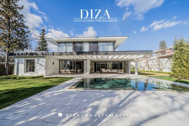 Casa-chalet en Venta en Aravaca