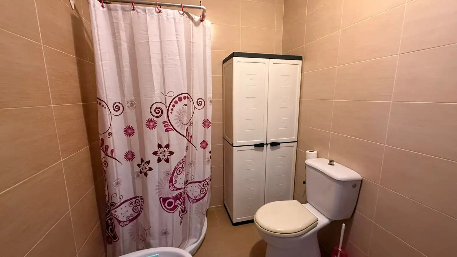 Badezimmer von Wohnung zur Miete in Sagunto / Sagunt mit Klimaanlage und Möbliert