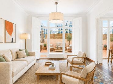 Piso con balcón en venta en Carrer de Bailèn