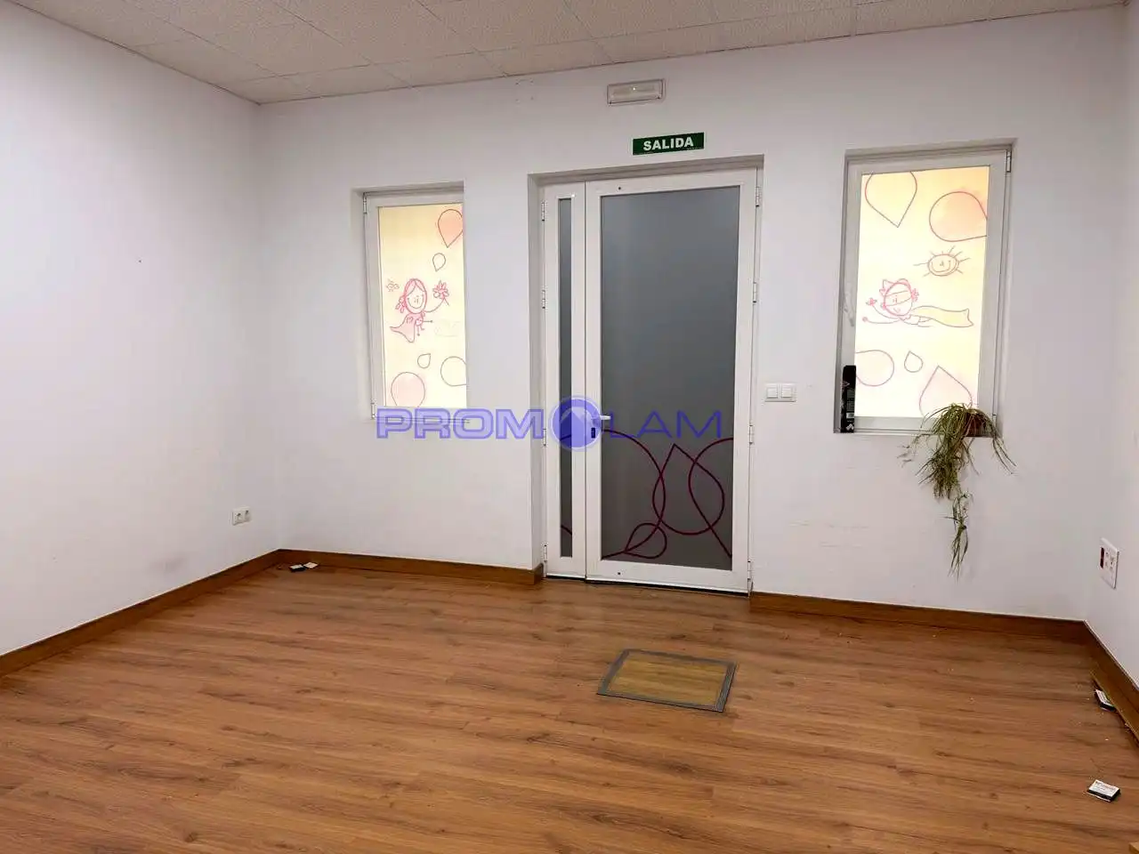 Geschaftsraum zur Miete in Carretero, Coria del Río