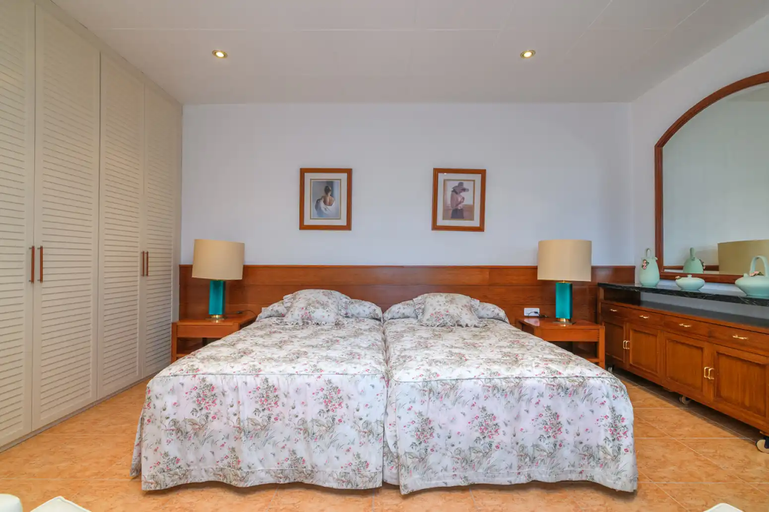 Habitación de Casa o chalet en venta en Viladecans con Balcón