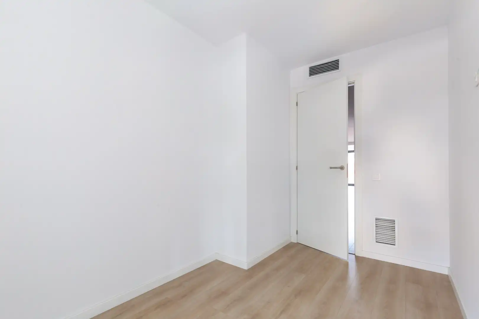 Flat for sale in Sant Feliu de Llobregat  with Air Conditioner, Heating and Terrace