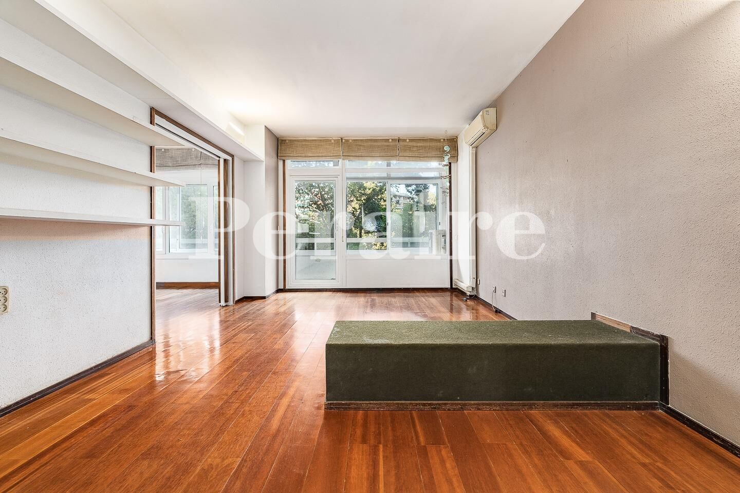 Sala d'estar de Pis en venda en  Barcelona Capital amb Aire condicionat, Terrassa i Balcó