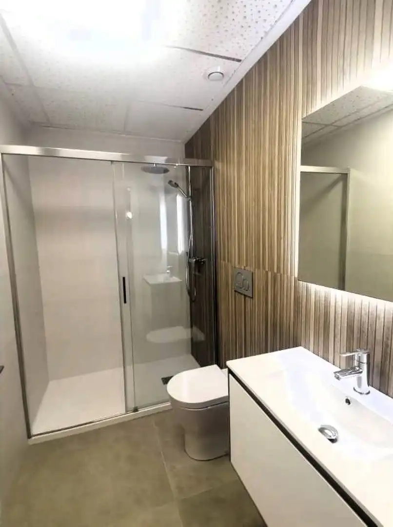 Baño de Apartamento en venta en Zona Carrefour - Urbanizaciones