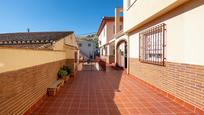 Vista exterior de Casa adosada en venda en  Granada Capital amb Terrassa i Balcó