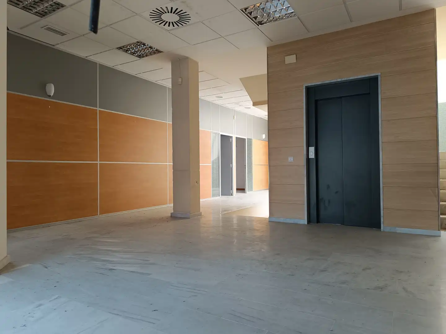 Oficina de alquiler en Calle Canarias, 1, Casco Antiguo