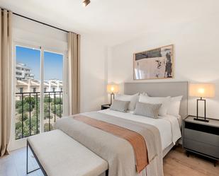 Dormitori de Apartament en venda en Mijas amb Aire condicionat, Terrassa i Piscina