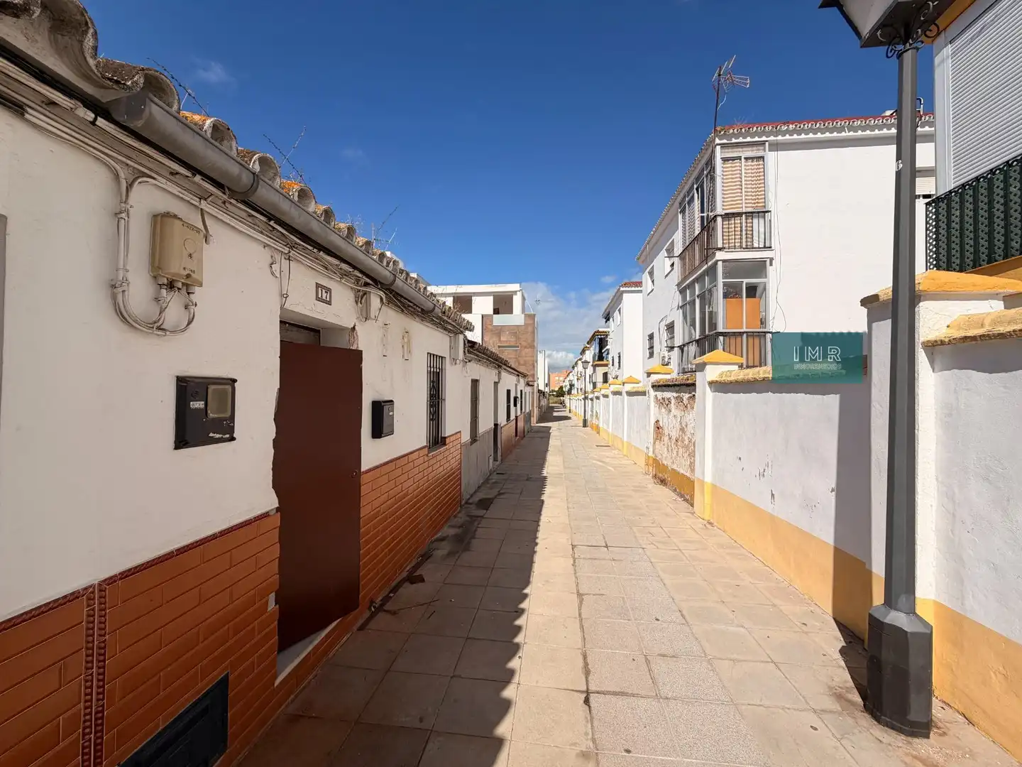 Exterior view of Houses for sale in Sevilla