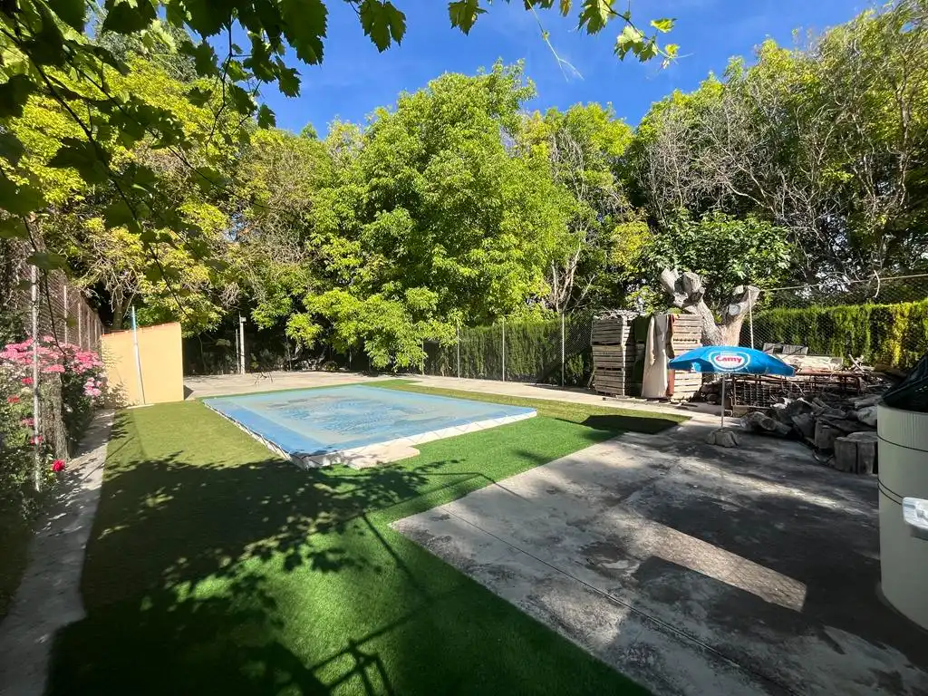 Piscina de Finca rústica en venda en Lezuza amb Traster, Piscina i Moblat