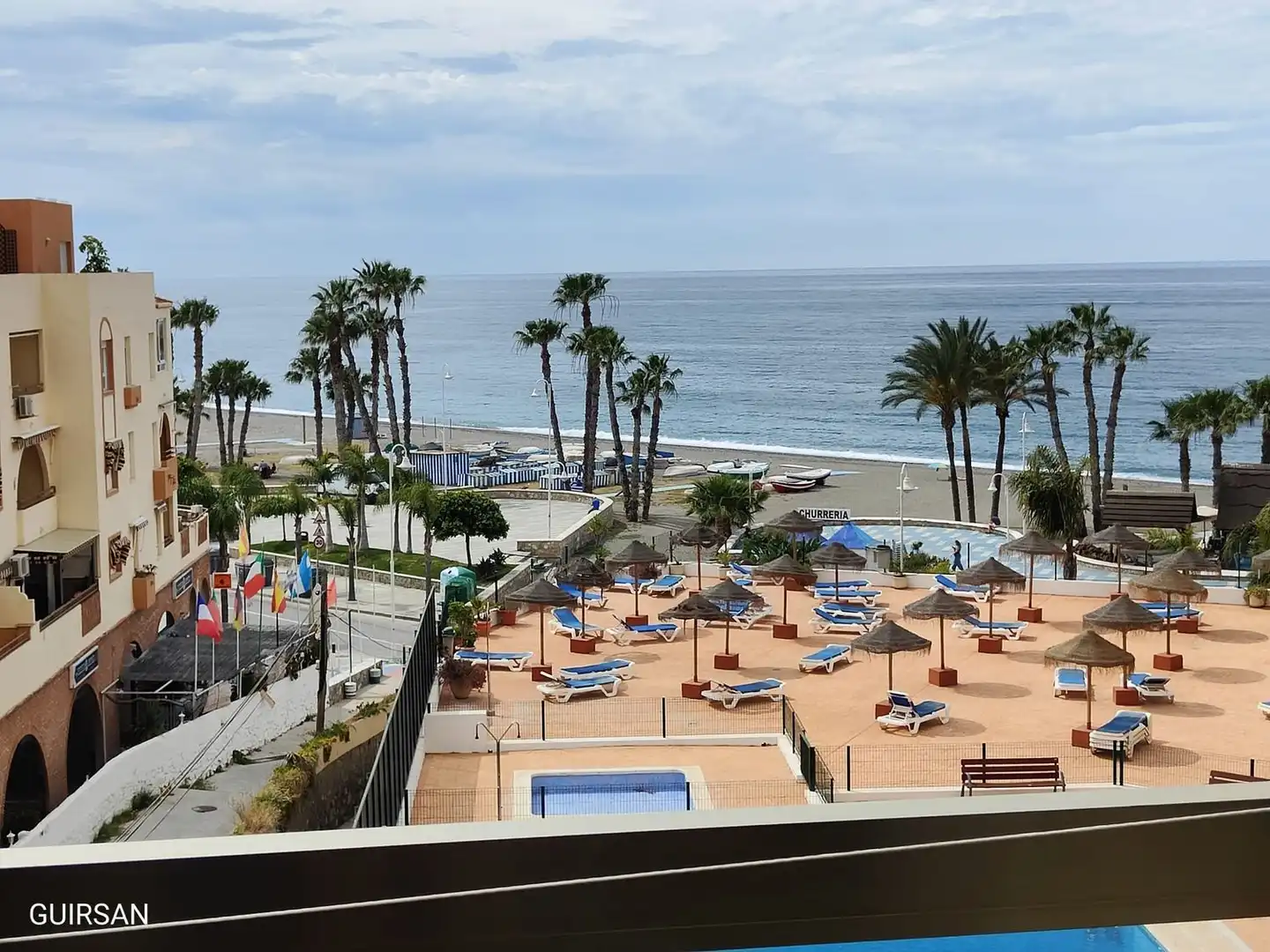 Flat with pool to rent in Paseo San Cristóbal 20