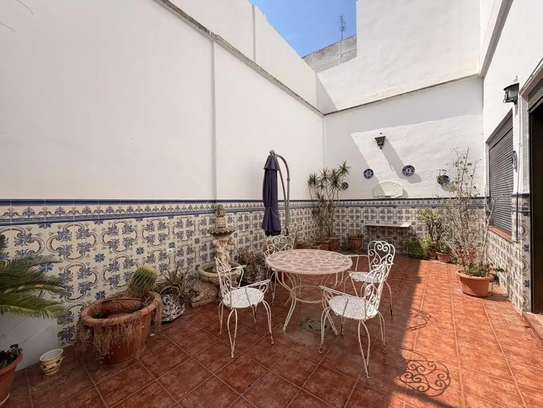 Country house zur Miete in Carrer Mare de Déu del Miracle, Rafelbuñol / Rafelbunyol