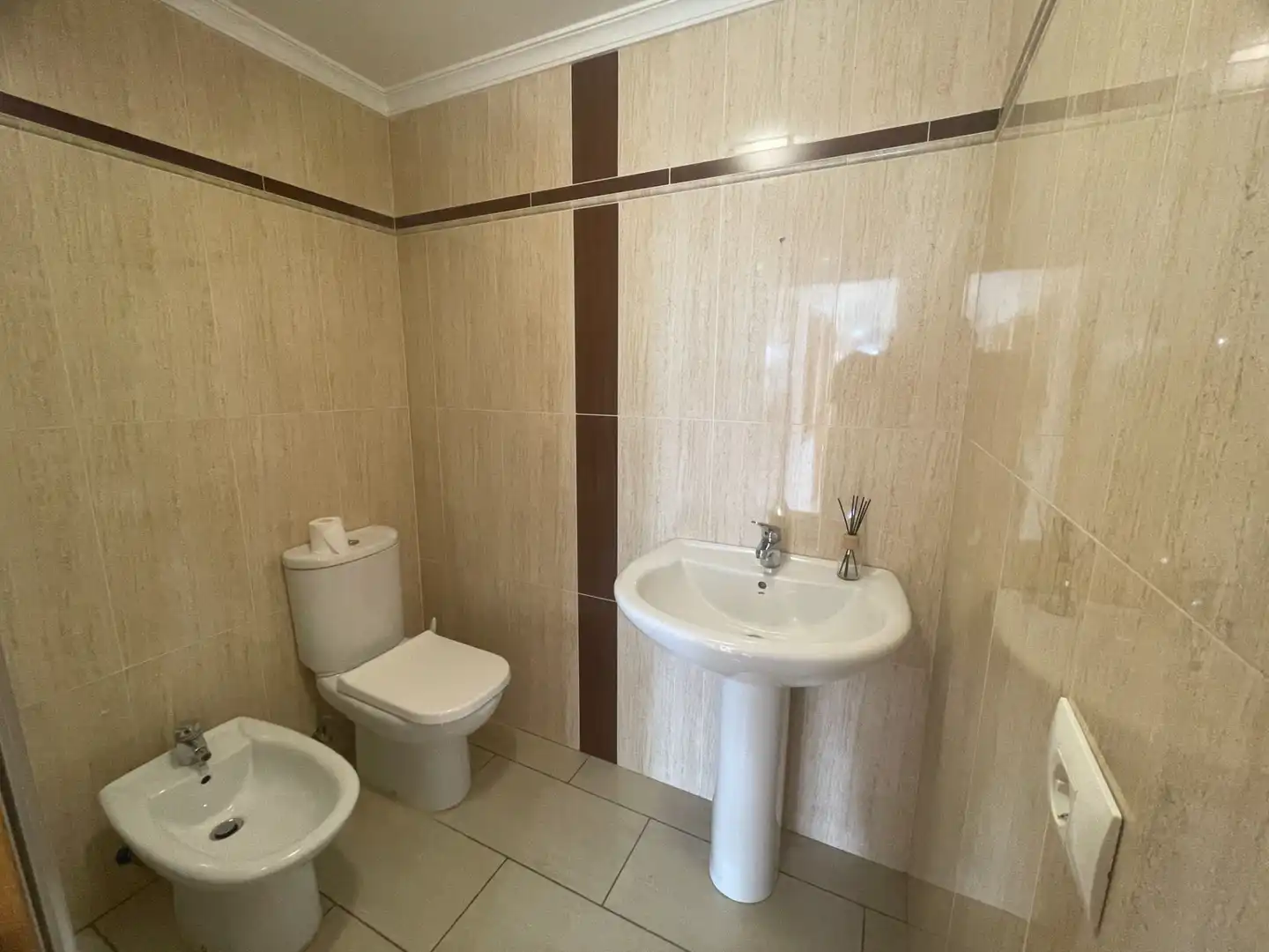Baño de Ático en venta en Telde con Terraza, Horno y Internet