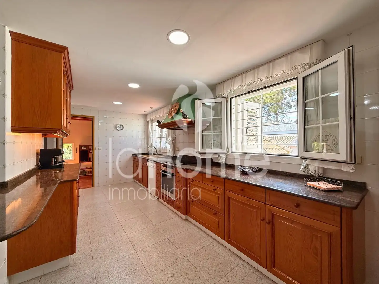 Cocina de Casa o chalet en venta en Paterna con Aire acondicionado, Calefacción y Jardín privado