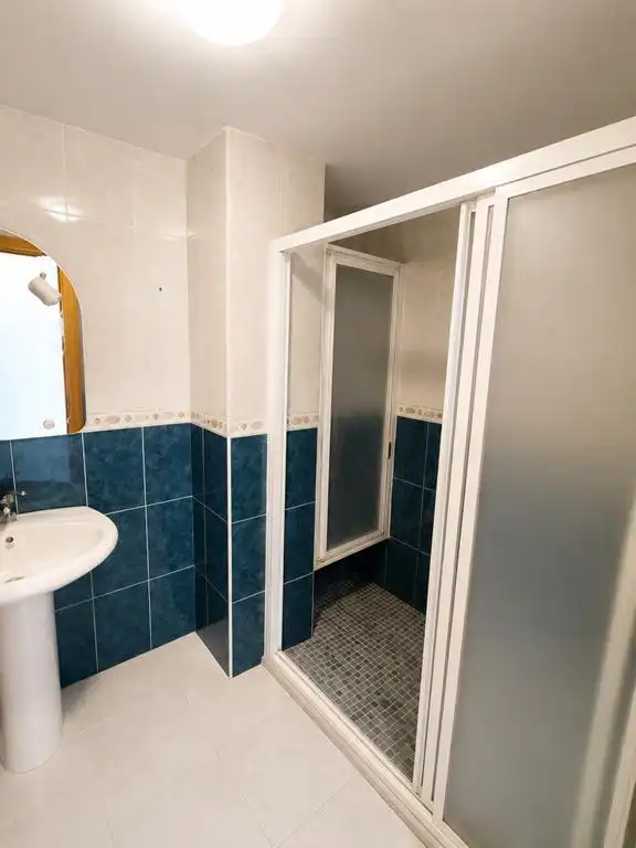 Baño de Piso en venta en Estepona con Terraza