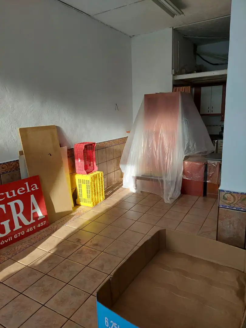 Local en venta en Azagra con Aire acondicionado y Amueblado
