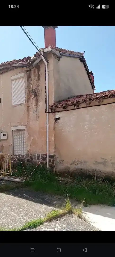 Vista exterior de Casa adosada en venda en Barruelo de Santullán