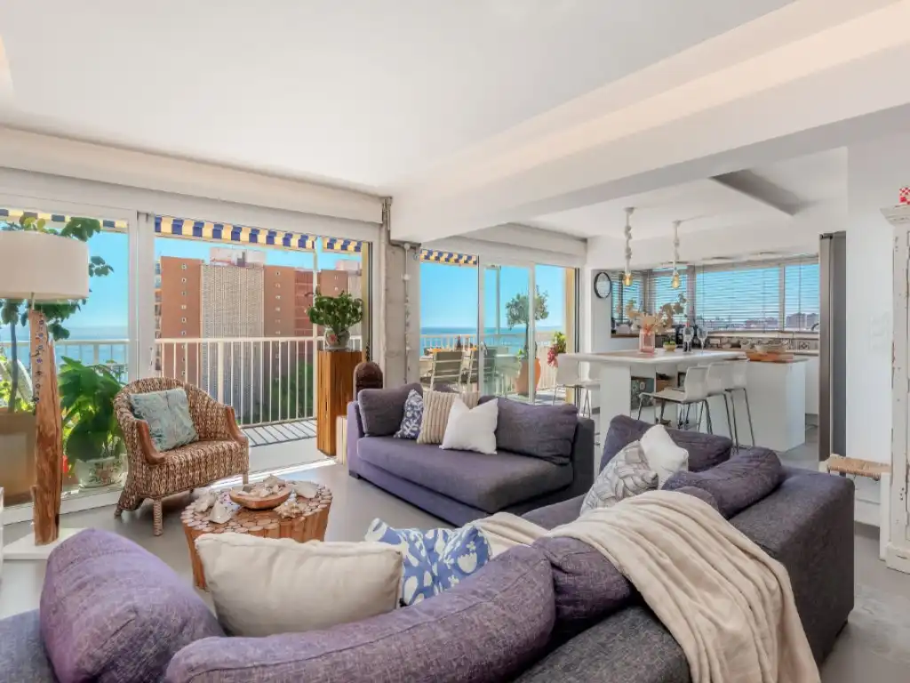 Living room of Apartments for sale in Campello Playa