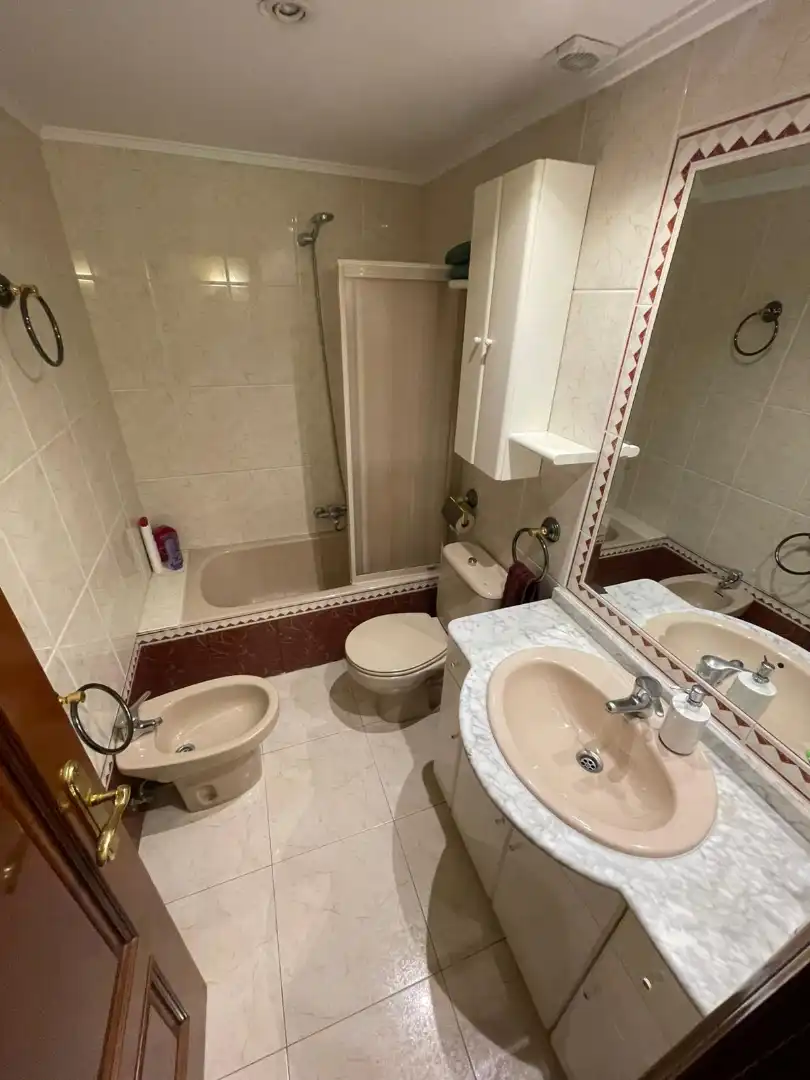 Bathroom of Flat for sale in Barakaldo   with Heating, Parquet flooring and Terrace