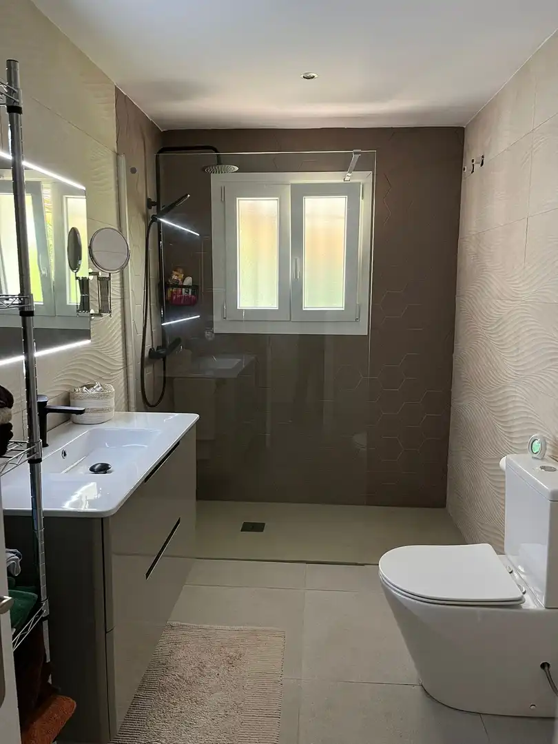 Habitatge amb piscina en venda a La Duquesa, imagen 22