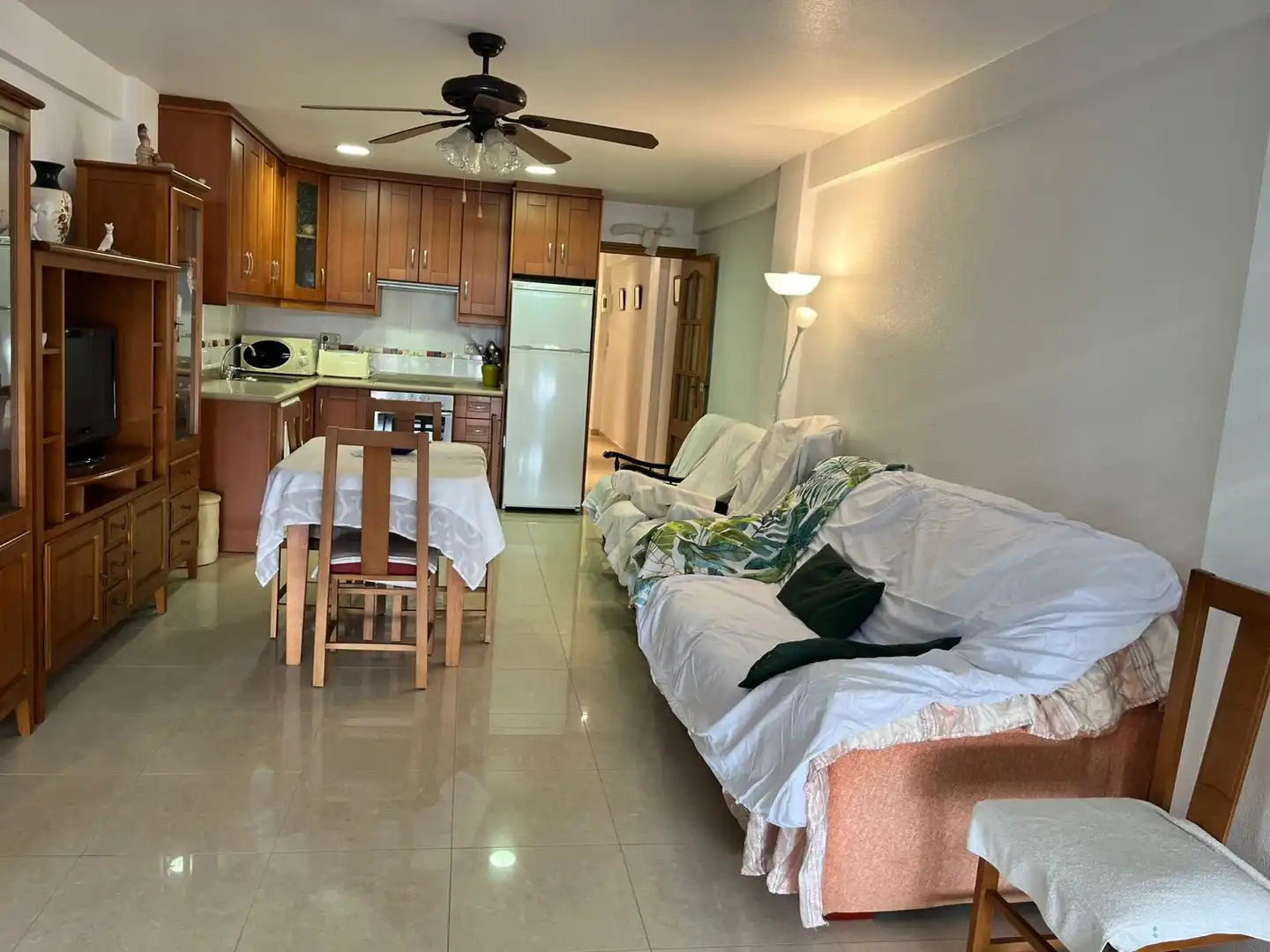 Sala de estar de Apartamento de alquiler en Santa Pola con Calefacción, Amueblado y Microondas