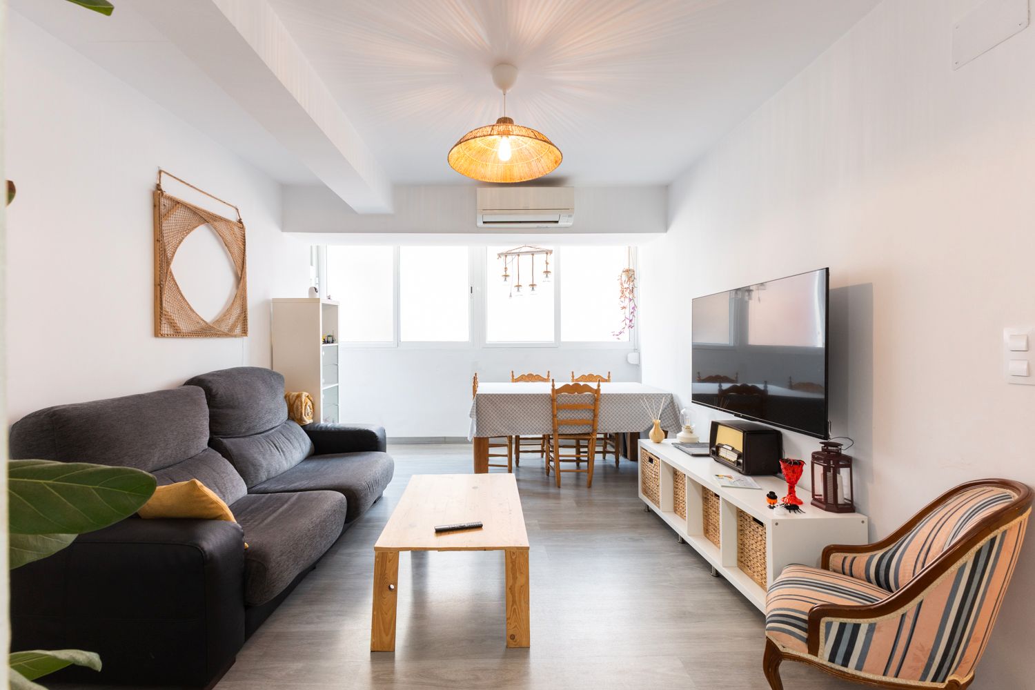 Living room of Apartment for sale in  Valencia Capital  with Air Conditioner, Heating and Furnished