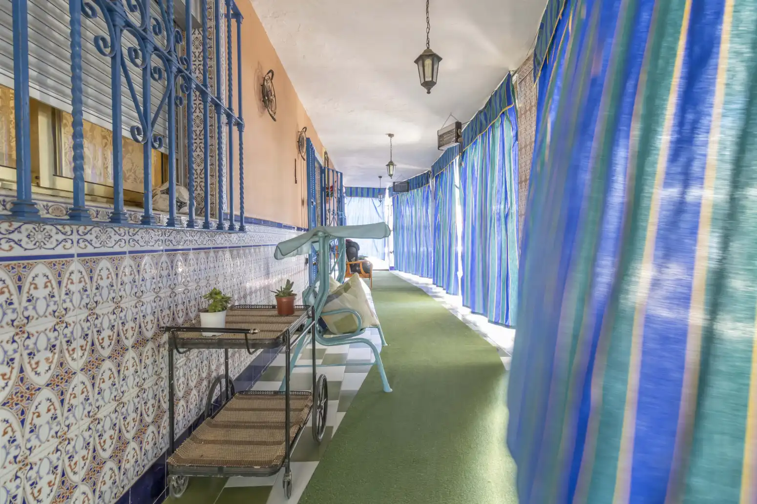 Haus oder Chalet zum Verkauf in Espartinas mit Klimaanlage, Terrasse und Schwimmbad