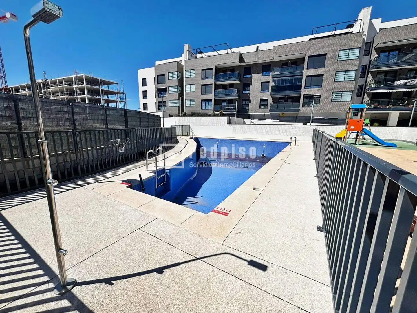 Piso en venta en Alovera
