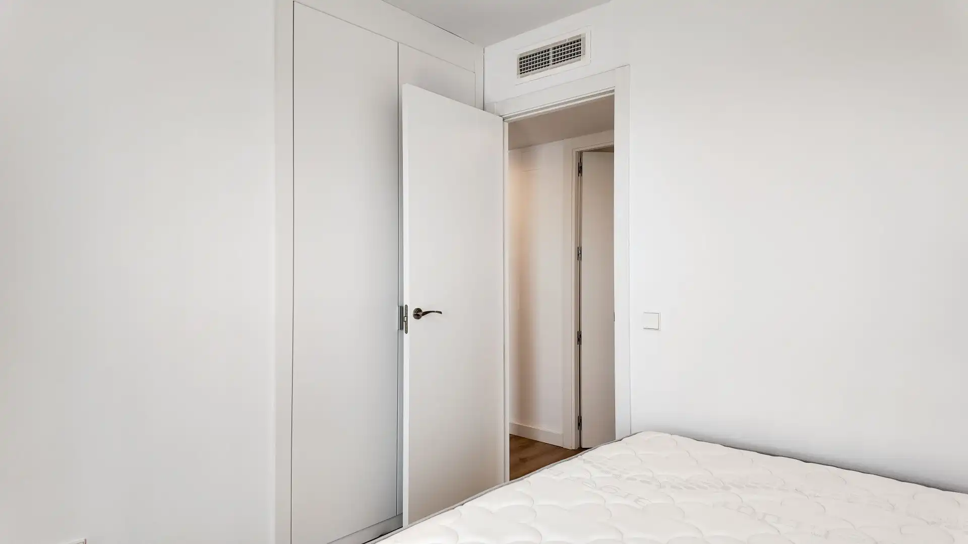 Flat for rent in Ciutat de les Ciències i de les Arts - Justicia