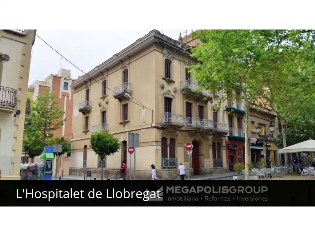 Exterior view of Flat for sale in L'Hospitalet de Llobregat