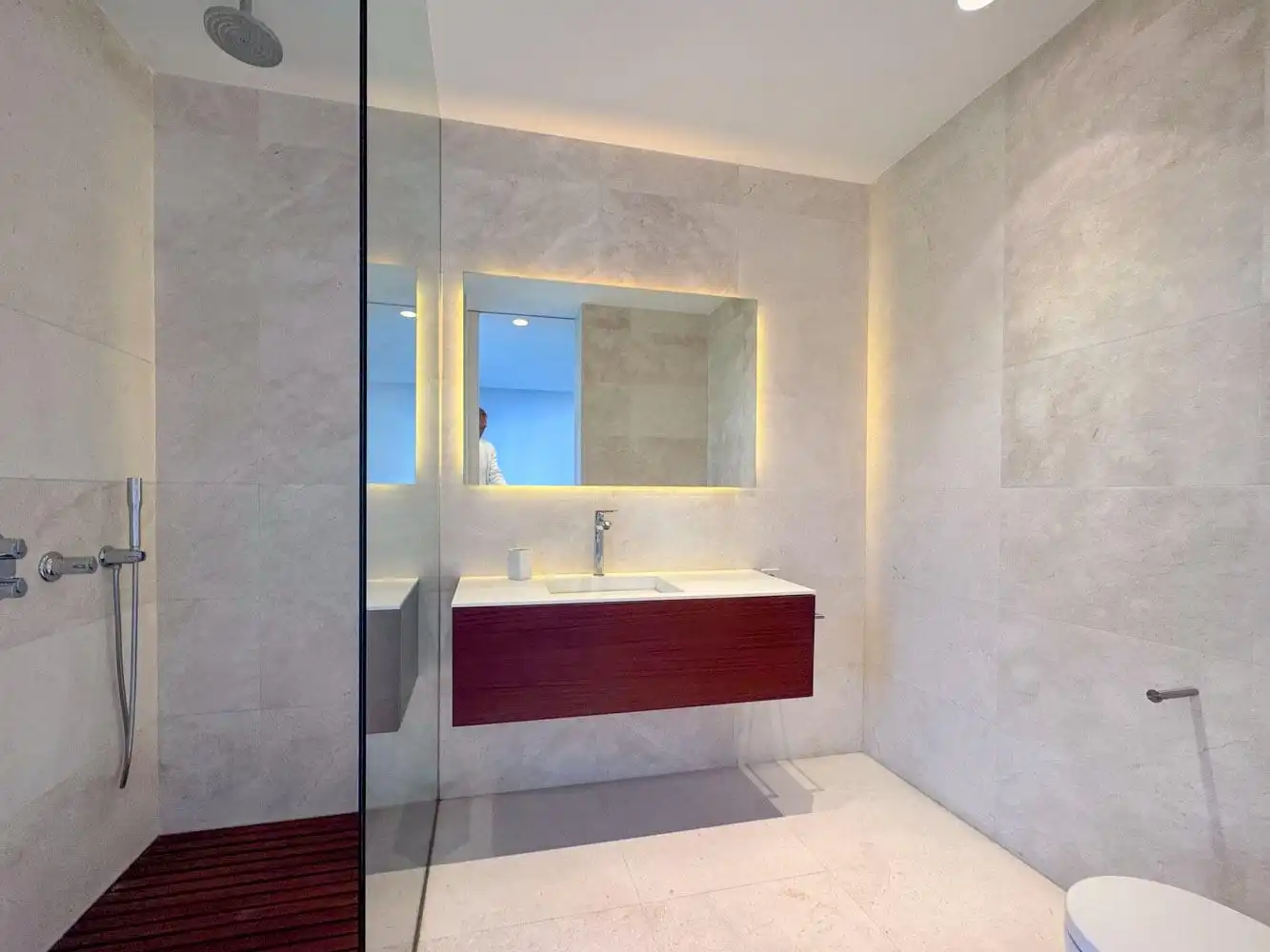 Bathroom of Houses for sale in Madrid  with Air Conditioner, Heating and Private garden