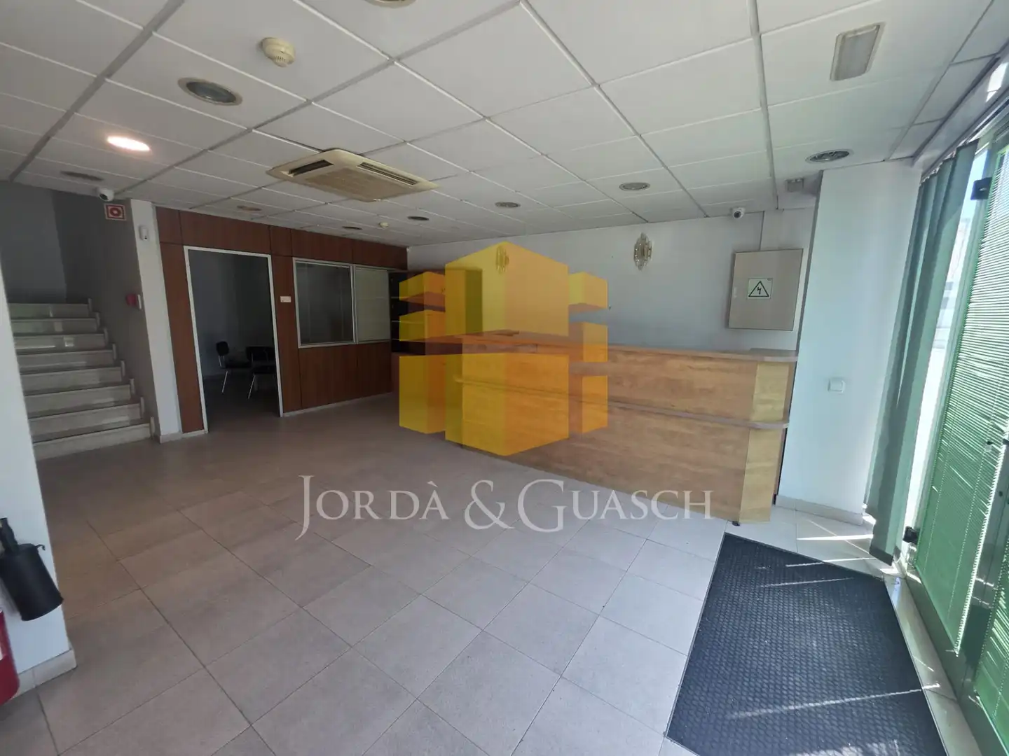 Nave industrial de alquiler en Rubí con Calefacción y Alarma